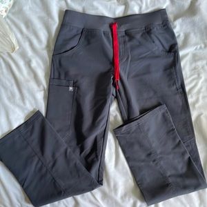 Figs Charcoal Kade Cargo Scrub Pants Size XS Petite